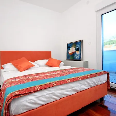 Seaside Luxury With A Swimming Pool Podstrana, Split - 9466 * פודסטראנה